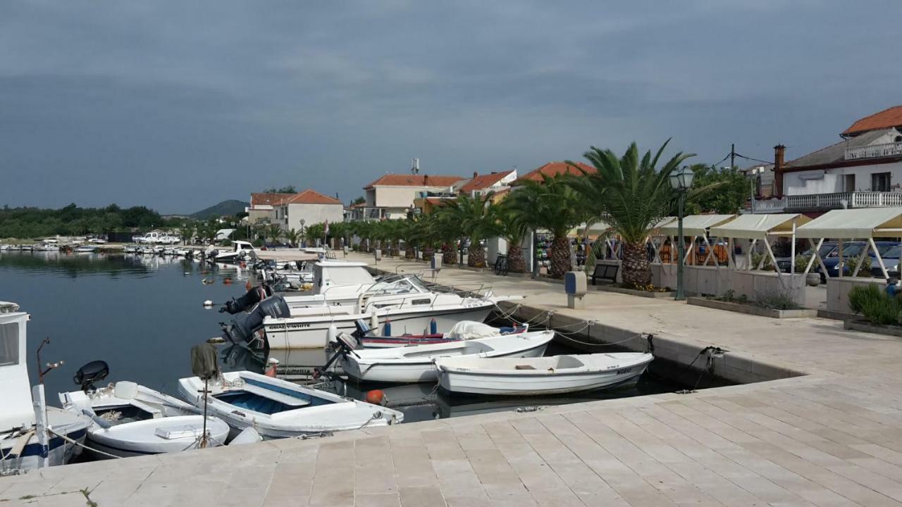 Luxury Apartment By The Sea With Private Whirlpool And Terrace 50M2 Posedarje Exterior foto