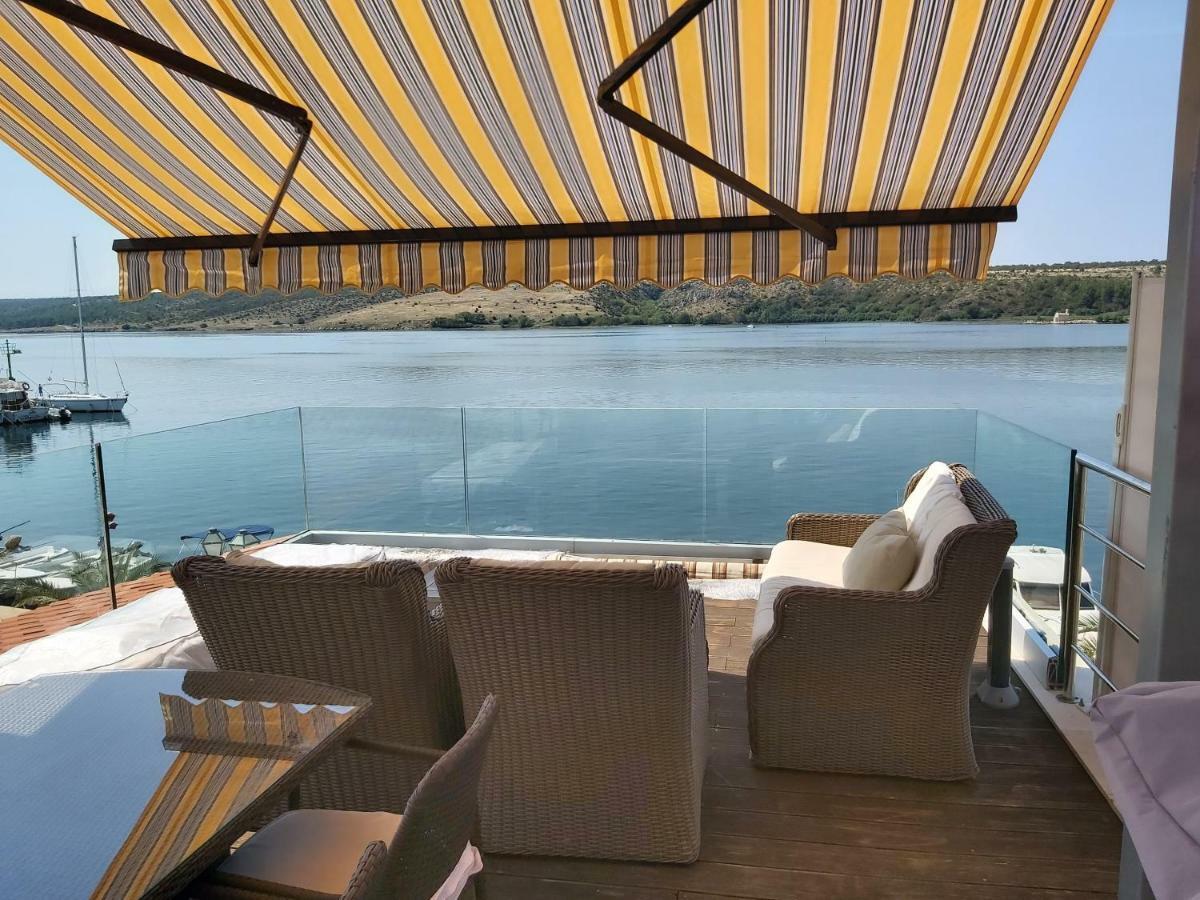 Luxury Apartment By The Sea With Private Whirlpool And Terrace 50M2 Posedarje Exterior foto